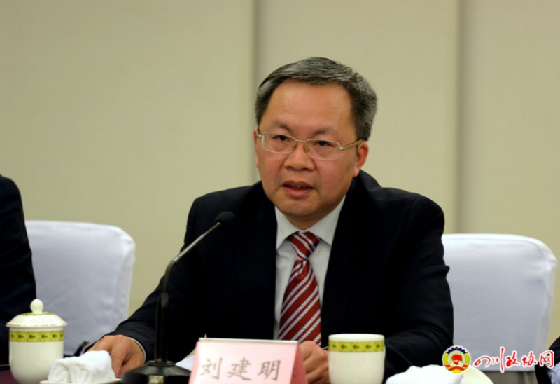 九三学社四川省委副主委、攀枝花市委主委、攀枝花市政府副市长刘建明回答记者提问