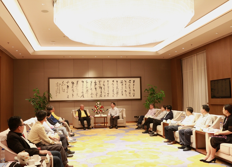 台玻老总(3)