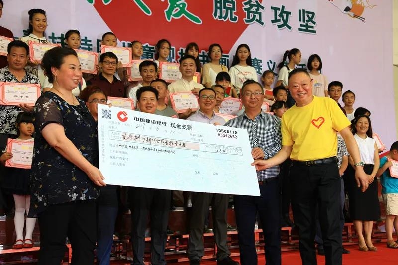 农工党员唐敏风雨同舟守初心砥砺前行担使命