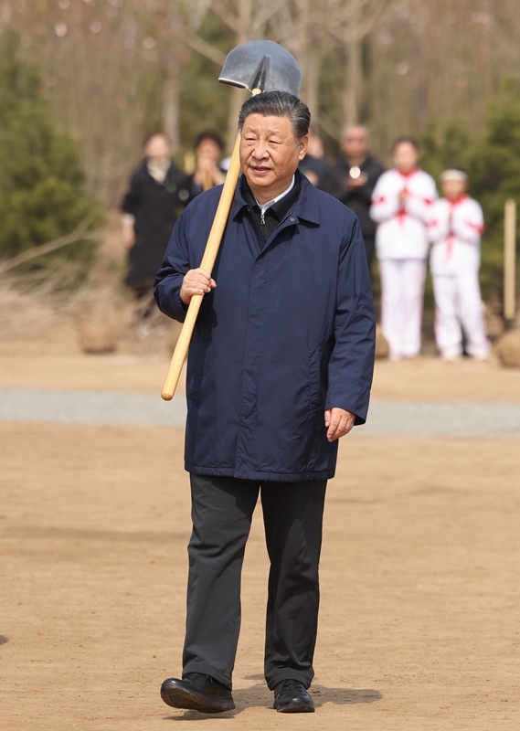 习近平在参加首都义务植树活动时强调
全民植树增绿 共建美丽中国
李强赵乐际王沪宁蔡奇丁薛祥李希韩正参加「相关图片」