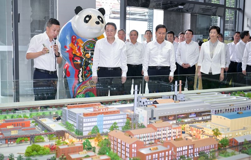 浙江省代表团来川考察
深化东西部协作 拓展全方位合作
着力打造新时代浙川合作“升级版”
王晓晖易炼红讲话 黄强施小琳出席「相关图片」