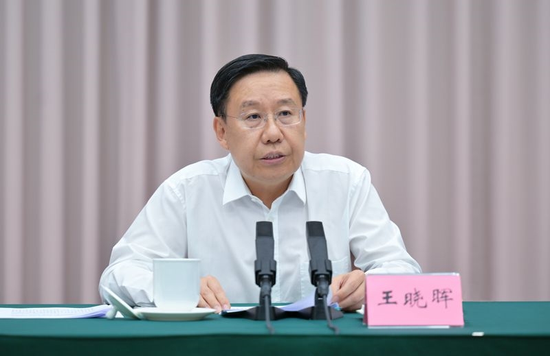 王晓晖在巩固拓展脱贫攻坚成果同乡村振兴有效衔接考核评估问题整改暨工作推进会议上强调
全力打好巩固拓展脱贫攻坚成果整体战翻身仗
坚决守住不发生规模性返贫的底线
施小琳作工作部署「相关图片」