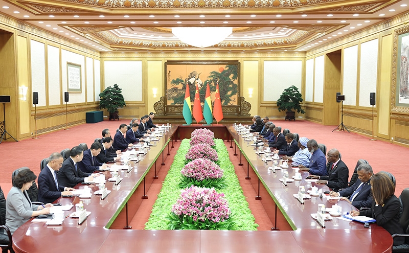 习近平同几内亚比绍总统恩巴洛会谈「相关图片」