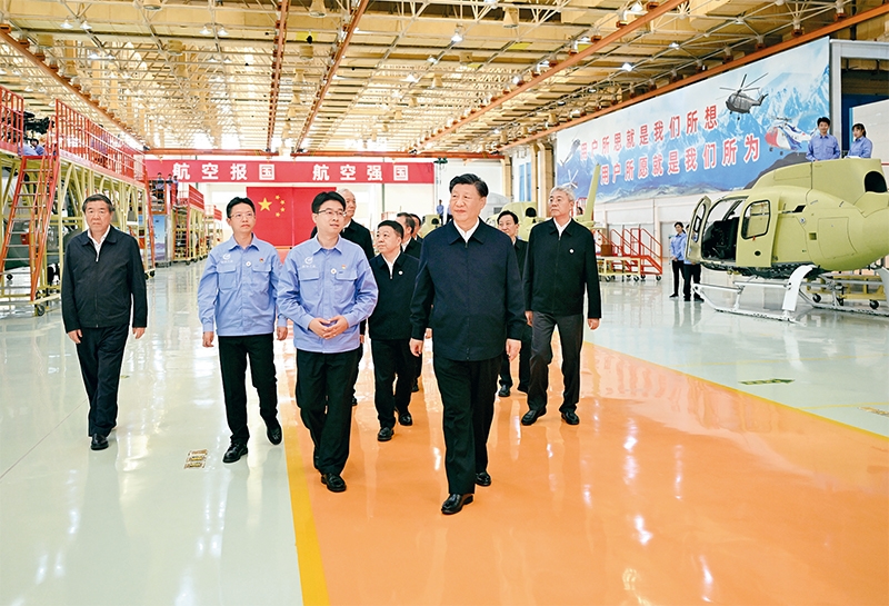 习近平：必须坚持自信自立「相关图片」