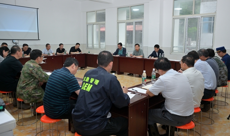 王晓晖赶赴雅安市汉源县山洪灾害现场指挥处置救援时强调 
全力搜救失联人员 
最大限度减少人员伤亡 
施小琳作批示并赶往灾害现场「相关图片」