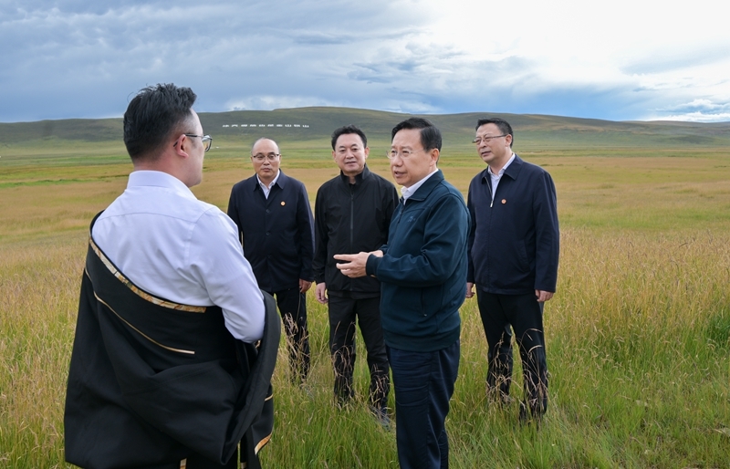王晓晖在甘孜州调研时强调 
坚持生态优先绿色发展 促进民族团结共同富裕 
在推进民族地区现代化建设上取得更大进展「相关图片」
