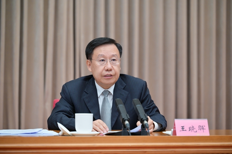 王晓晖在全省科技大会上强调 
打造西部地区创新高地建设科技强省 
为谱写中国式现代化四川新篇章贡献更多科技力量 
施小琳主持 田向利出席「相关图片」