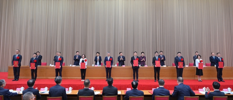 王晓晖在全省科技大会上强调 
打造西部地区创新高地建设科技强省 
为谱写中国式现代化四川新篇章贡献更多科技力量 
施小琳主持 田向利出席「相关图片」