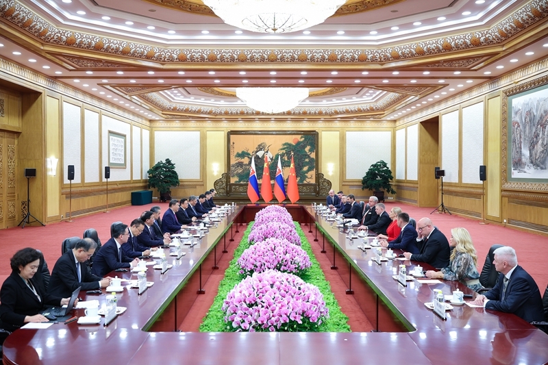 习近平会见斯洛伐克总理菲佐「相关图片」
