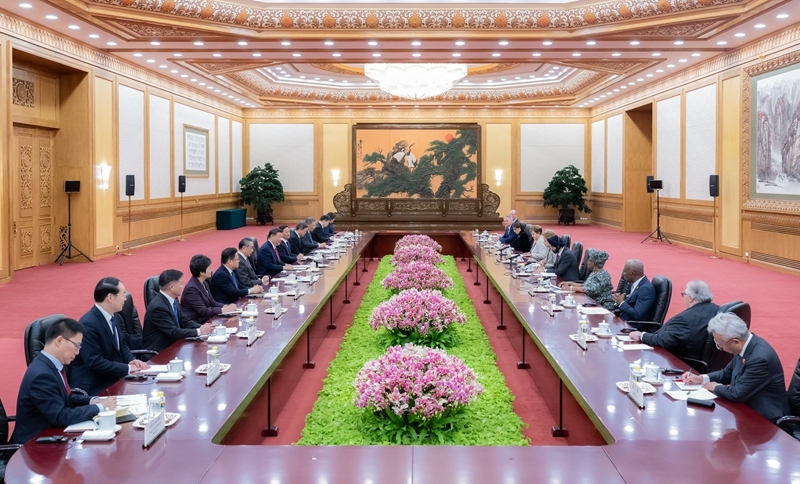 习近平会见主要国际经济组织负责人「相关图片」
