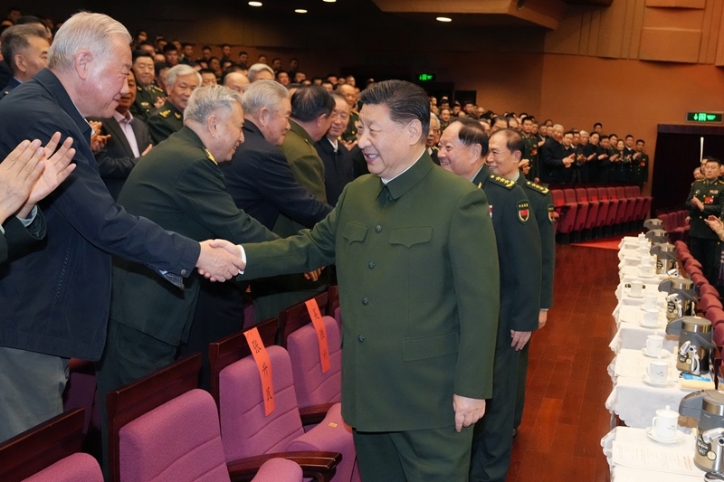 中央军委举行慰问驻京部队老干部迎新春文艺演出
习近平向全军老同志祝贺新春「相关图片」