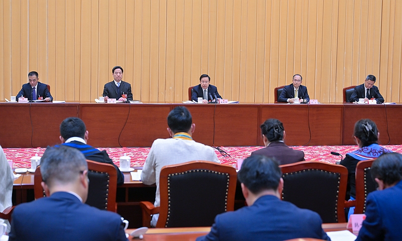 王晓晖在参加凉山代表团审议时强调
紧扣实际坚定不移推动高质量发展
努力在服务全省发展大局上干在实处奋勇争先「相关图片」
