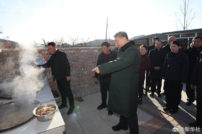 习近平在辽宁葫芦岛市看望慰问受灾群众「相关图片」