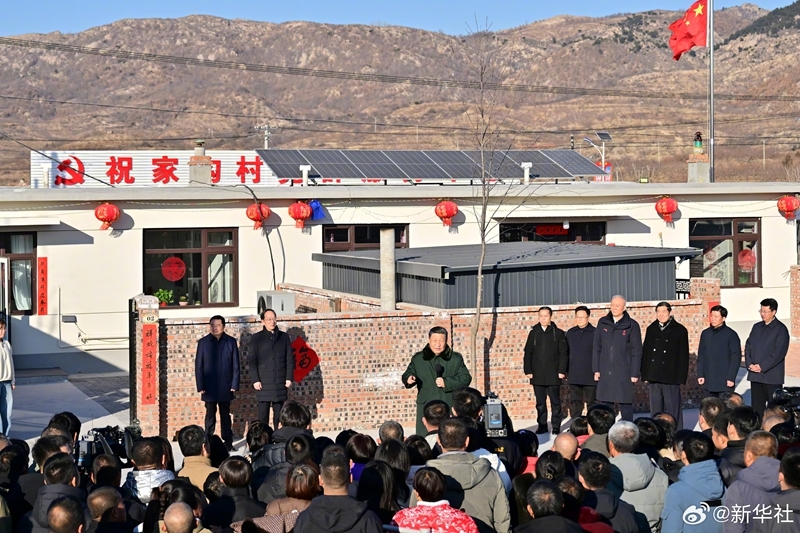 习近平在辽宁葫芦岛市看望慰问受灾群众「相关图片」