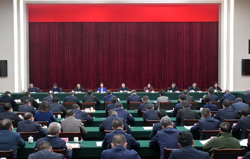 王晓晖主持召开研究支持成都市高质量发展专题会议强调
努力在新时代新征程上担重任挑大梁
以高质量发展新成效更好服务全国全省发展大局
施小琳讲话 田向利于立军出席「相关图片」