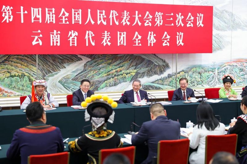 李强在参加云南代表团审议时强调
发挥特色优势 加快转型升级
在深化改革开放中走出高质量发展新路子「相关图片」