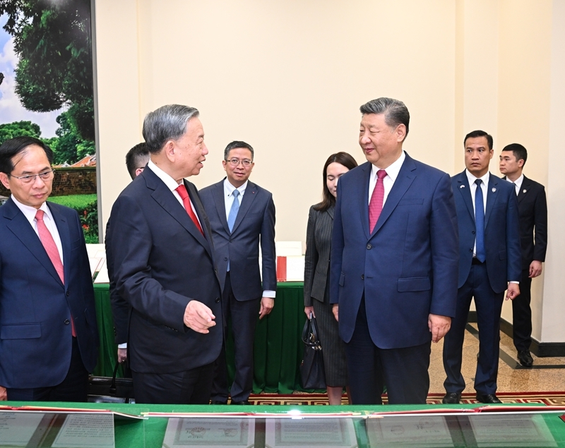 习近平同越共中央总书记苏林举行会谈「相关图片」