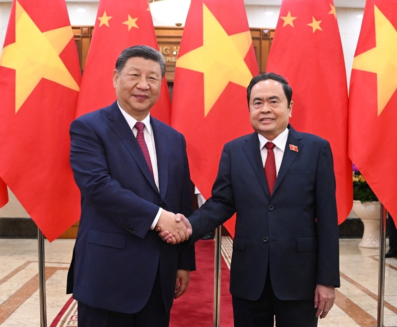 习近平会见越南国会主席陈青敏「相关图片」