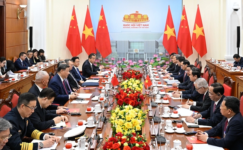 习近平会见越南国会主席陈青敏「相关图片」