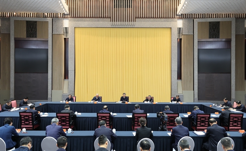 习近平主持召开部分省区市“十五五”时期经济社会发展座谈会强调
适应形势变化 把握战略重点
科学谋划“十五五”时期经济社会发展
李强蔡奇出席「相关图片」
