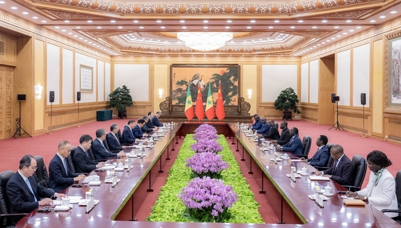 习近平会见塞内加尔总理松科  「相关图片」
