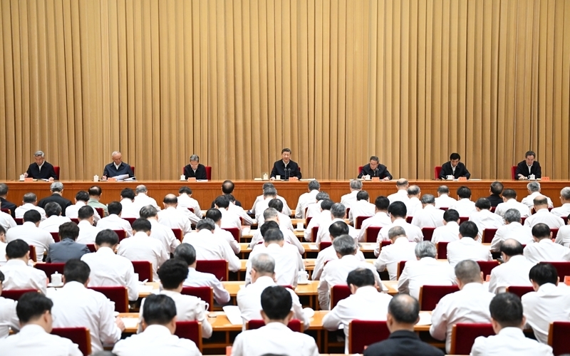 中央城市工作会议在北京举行 
习近平发表重要讲话 李强作总结讲话 
赵乐际王沪宁蔡奇丁薛祥李希出席会议  「相关图片」