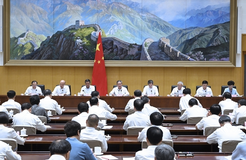 李强主持召开国务院第九次全体会议强调
巩固拓展经济回升向好势头
努力完成全年经济社会发展目标任务「相关图片」