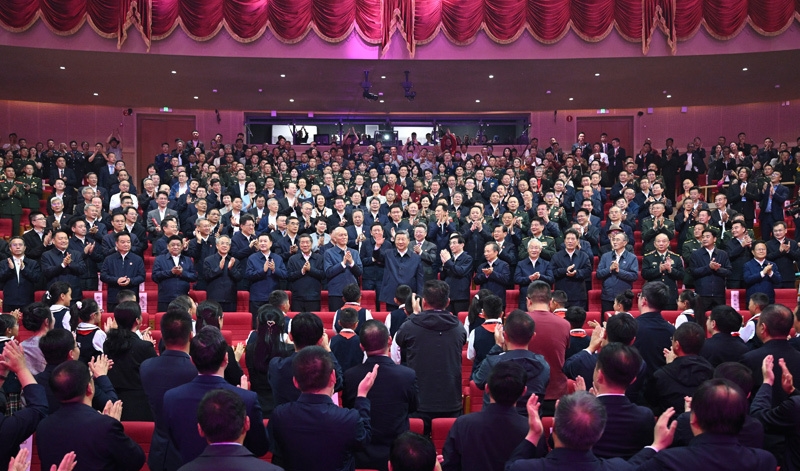 习近平观看庆祝西藏自治区成立60周年文艺晚会《雪域欢歌》
王沪宁蔡奇出席观看「相关图片」