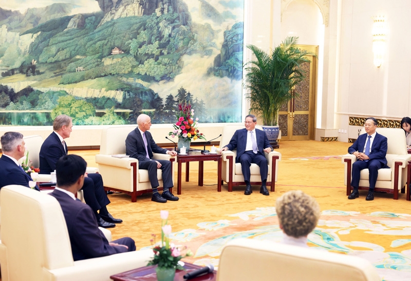 李强会见美国国会众议员代表团「相关图片」