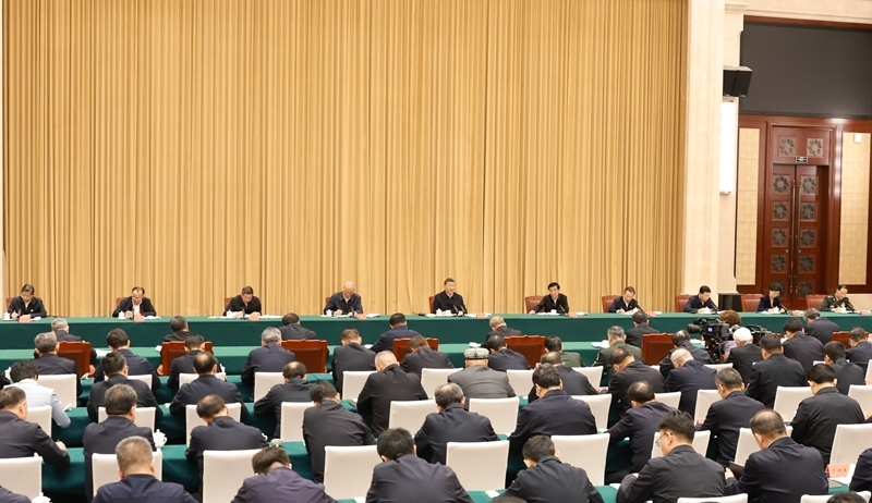 习近平在听取新疆维吾尔自治区党委和政府工作汇报时强调：完整准确全面贯彻新时代党的治疆方略 努力建设团结和谐、繁荣富裕、文明进步、安居乐业、生态良好的社会主义现代化新疆「相关图片」