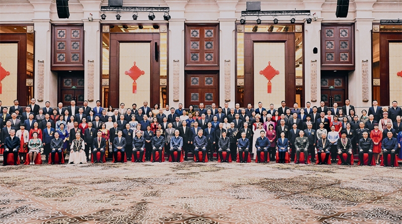 习近平：中华民族共同体的形成和发展是人心所向、大势所趋、历史必然「相关图片」