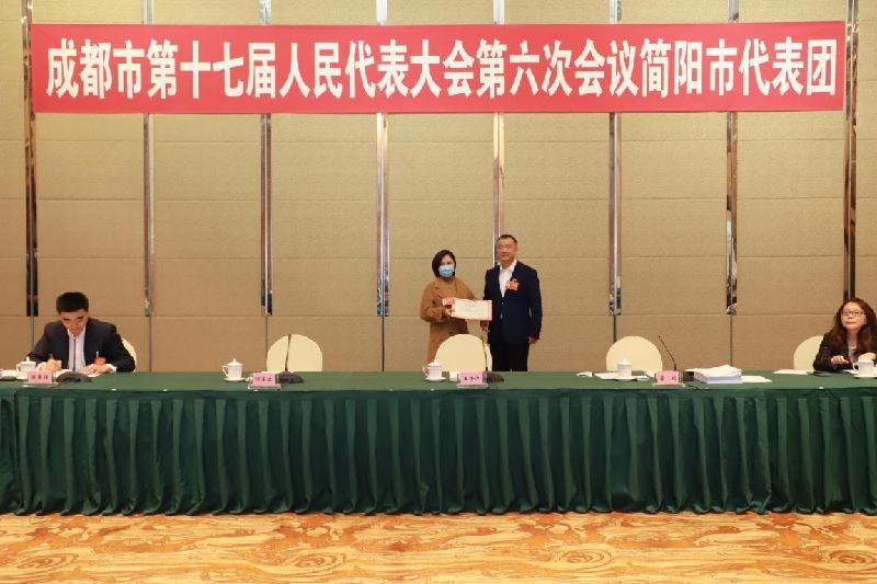 【成都】市人大代表钟敏"两会"展风采_四川统一战线_各地统战工作