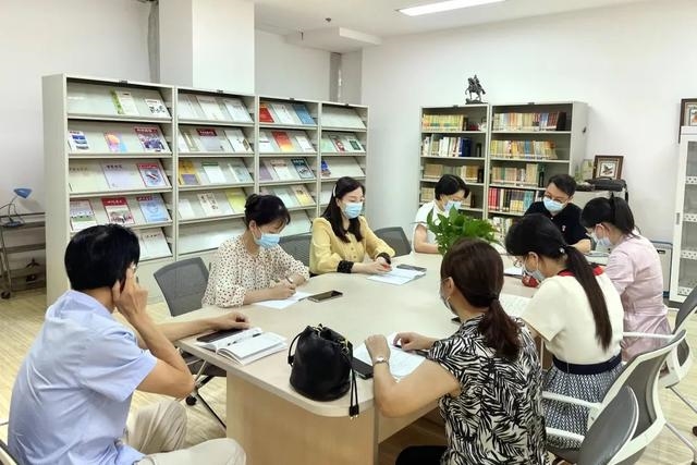 【中央统战工作会议】省社会主义学院教师学习讨论中央统战工作会议精神