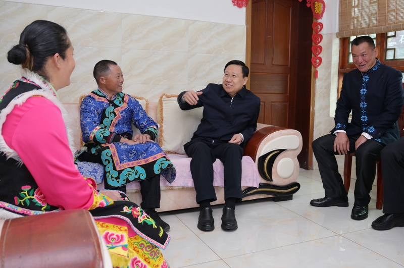 王晓晖在资阳市绵阳市广元市开展专题调研时强调
把解决好“三农”问题作为重中之重
加快推进农业现代化建设不断夯实四川现代化建设的基础「相关图片」