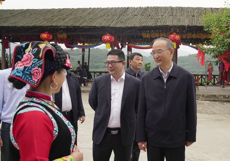 黄强在绵阳市调研时强调 
努力为经济整体向好和高质量发展大局作出更大贡献「相关图片」