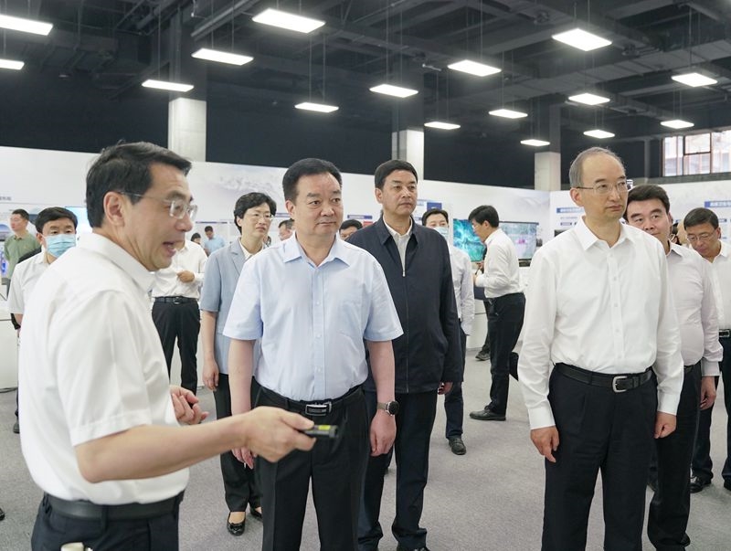 西藏自治区党政代表团来川考察并出席四川·西藏两省区交流座谈会
王君正黄强严金海出席「相关图片」