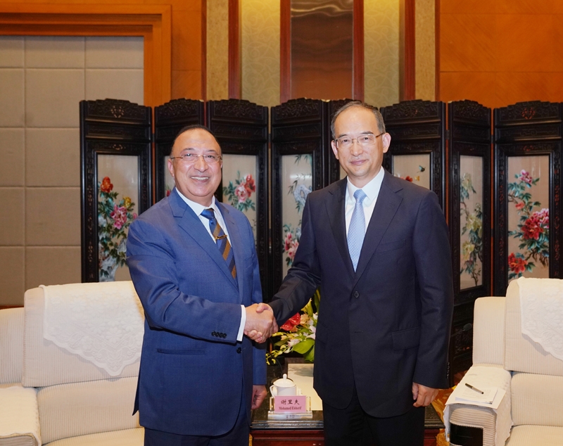 黄强会见埃及亚历山大省省长谢里夫「相关图片」