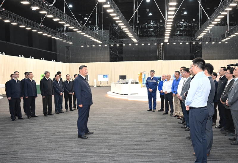 习近平在安徽考察时强调
发挥多重国家发展战略叠加优势
奋力谱写中国式现代化安徽篇章「相关图片」