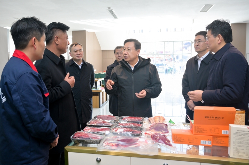 王晓晖在甘孜州调研时强调
真抓实干推进现代化建设
更好满足各族群众美好生活需要「相关图片」