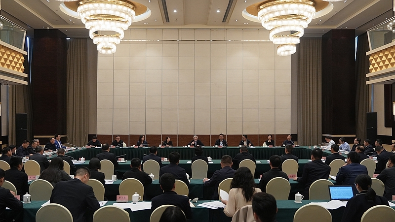 丁仲礼率民盟中央调研组来川开展重点考察调研
优化政策与机制 促进服务消费「相关图片」