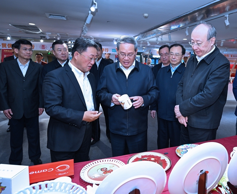 李强在北京市调研时强调
以更大力度促进消费扩大内需做强国内大循环「相关图片」