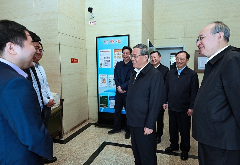 李强在北京市调研时强调
以更大力度促进消费扩大内需做强国内大循环「相关图片」