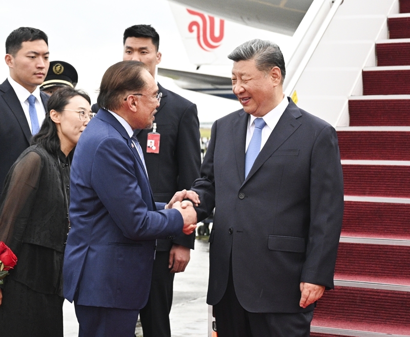 习近平抵达吉隆坡对马来西亚进行国事访问「相关图片」