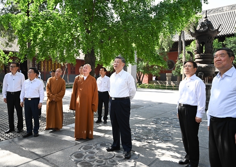 习近平在河南考察时强调
坚定信心推动高质量发展高效能治理
奋力谱写中原大地推进中国式现代化新篇章「相关图片」