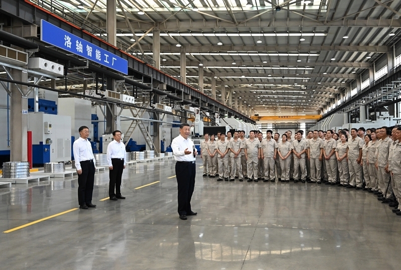 习近平在河南考察时强调
坚定信心推动高质量发展高效能治理
奋力谱写中原大地推进中国式现代化新篇章「相关图片」