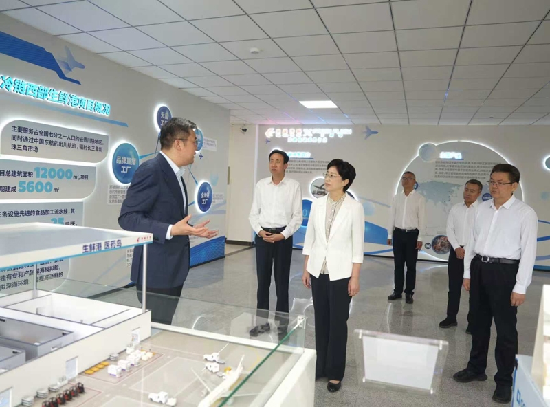 施小琳在成都调研口岸经济并召开“三网”融合发展座谈会
打通“三网”通达瓶颈构建内畅外通生态
持续降低物流成本赋能高质量发展增强核心竞争力「相关图片」