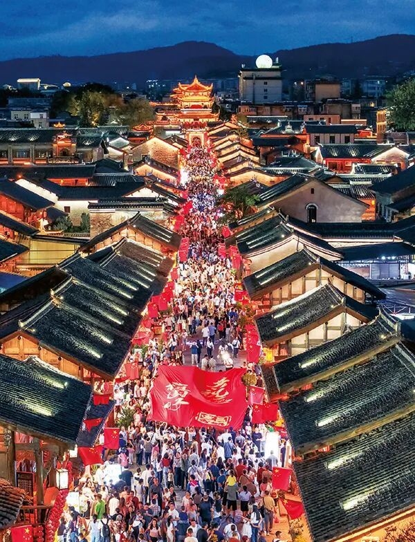 王晓晖在《求是》杂志发表署名文章:推动民族团结进步事业高质量发展「相关图片」