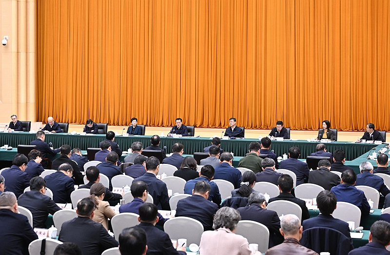 央地共建成渝地区区域科技创新中心工作推进会召开
袁家军出席并讲话 阴和俊施小琳讲话
胡衡华主持 曾益新出席「相关图片」