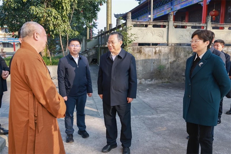 普布顿珠在巴中、广元调研