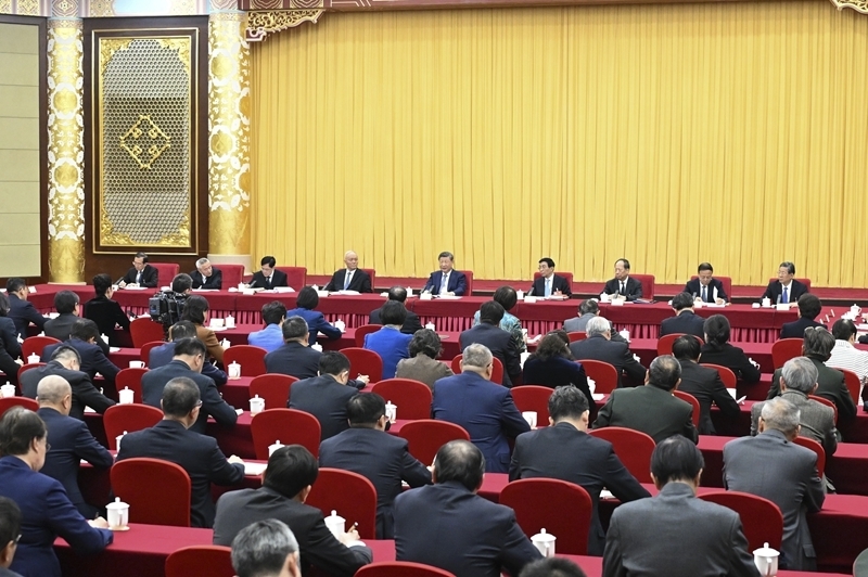 习近平看望参加政协会议的农工党九三学社医药卫生界社会福利和社会保障界委员「相关图片」